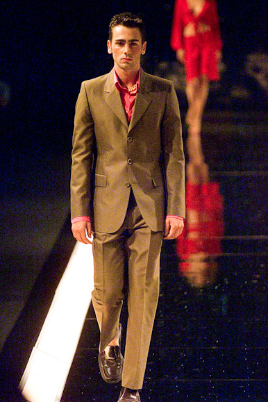 desfile-forum-verao2001spfw-107