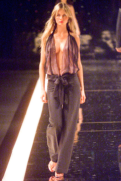desfile-forum-verao2001spfw-136