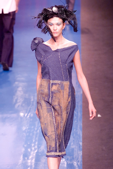 desfile-linovillaventura-verao2001spfw-117
