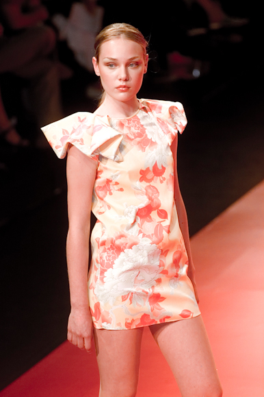 desfile-walter-ffw.com.br-verao2001spfw-108