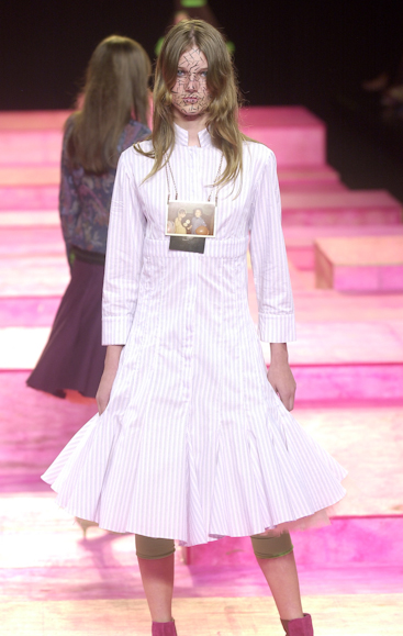 desfile-alexandre-herchcovitch-saopauloinverno2002-107