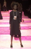 desfile-alexandre-herchcovitch-saopauloinverno2002-111