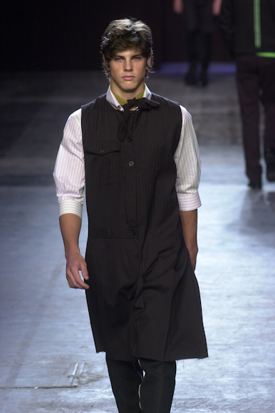 desfile-alexandreherchcovitchmen-saopauloinverno2002-104