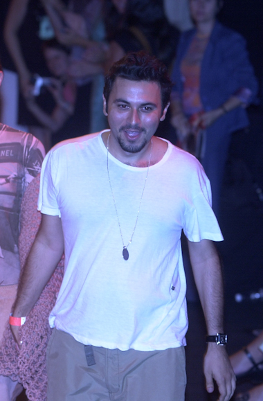 desfile-andrelima-saopauloinverno2002-137