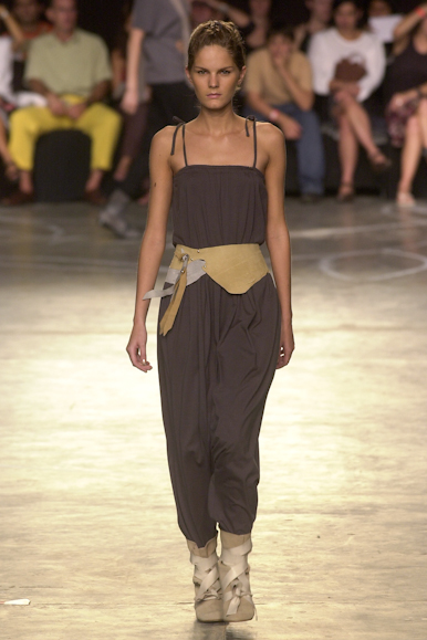 desfile-carlotajoakina-inverno2002spfw-100