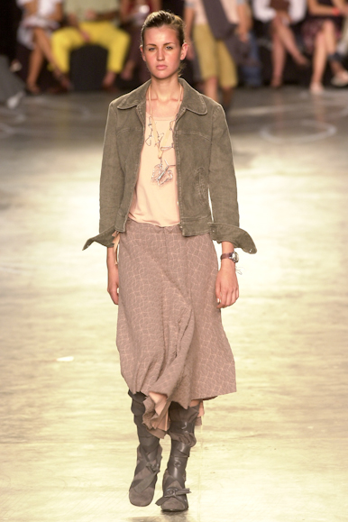 desfile-carlotajoakina-inverno2002spfw-114