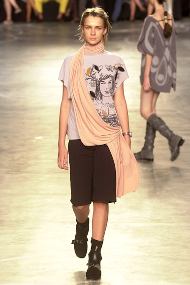 desfile-carlotajoakina-inverno2002spfw-122