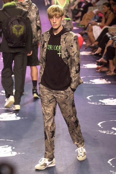 desfile-cavalera-inverno2002spfw-132