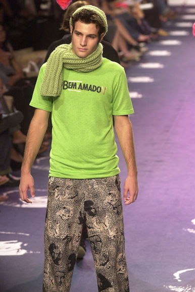 desfile-cavalera-inverno2002spfw-140