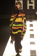 desfile-fausehaten-inverno2002spfw-117