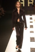 desfile-fausehaten-inverno2002spfw-125