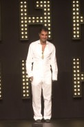 desfile-fausehaten-inverno2002spfw-130