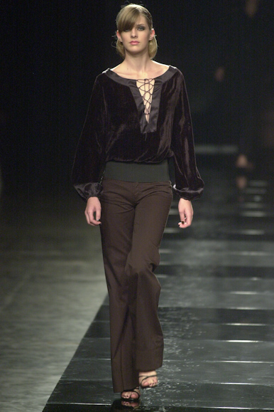 desfile-forum-inverno2002spfw-106