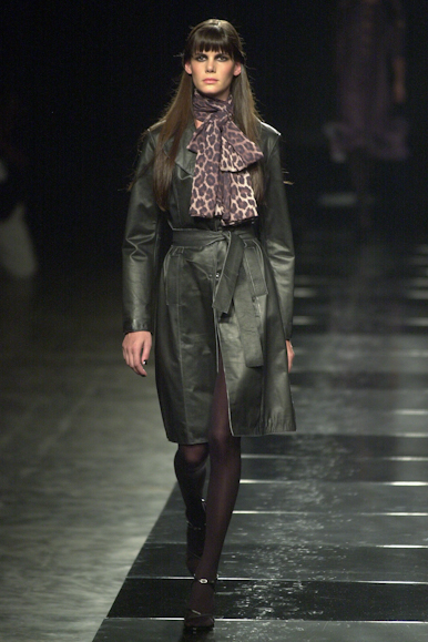 desfile-forum-inverno2002spfw-109