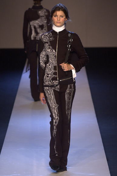 desfile-gloriacoelho-inverno2002spfw-103