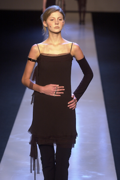 desfile-gloriacoelho-inverno2002spfw-117