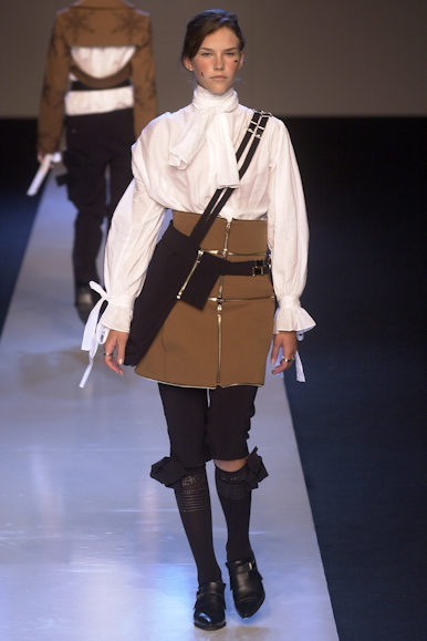 desfile-gloriacoelho-inverno2002spfw-122