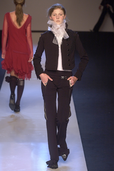 desfile-gloriacoelho-inverno2002spfw-141