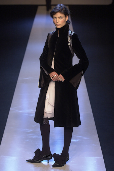desfile-gloriacoelho-inverno2002spfw-145