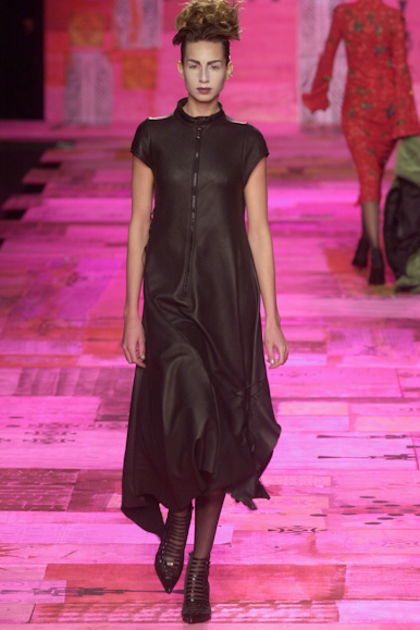 desfile-linovillaventurainverno2002spfw-101