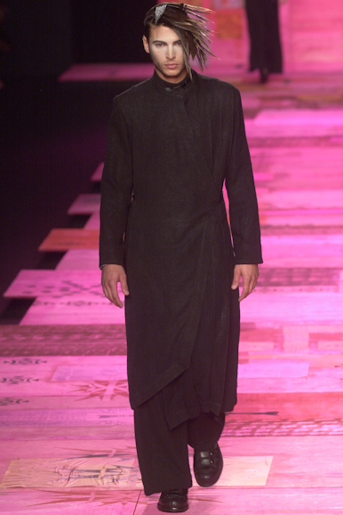 desfile-linovillaventurainverno2002spfw-102