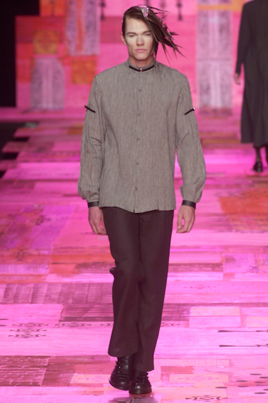 desfile-linovillaventurainverno2002spfw-111