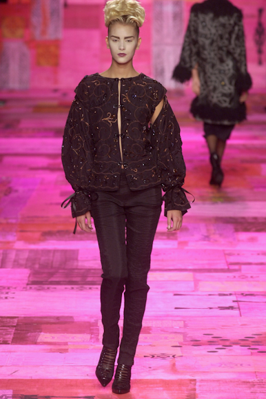desfile-linovillaventurainverno2002spfw-138