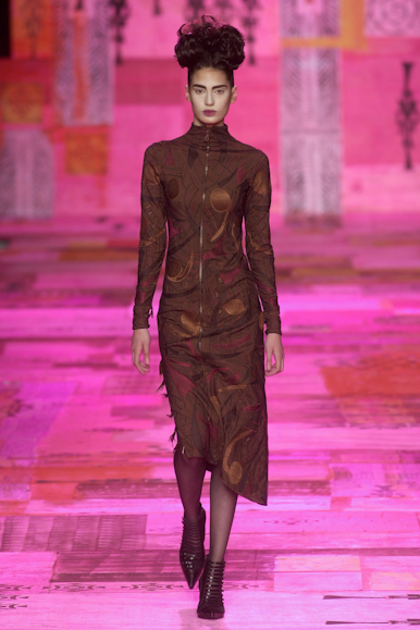 desfile-linovillaventurainverno2002spfw-142