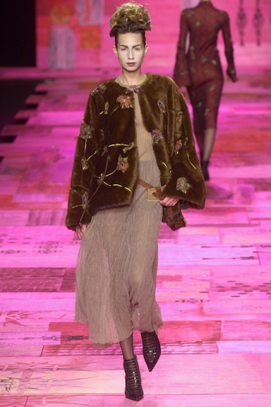 desfile-linovillaventurainverno2002spfw-149