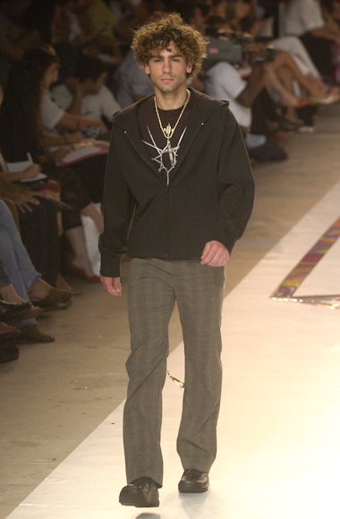 desfile-marioqueiroz-inverno2002spfw-101