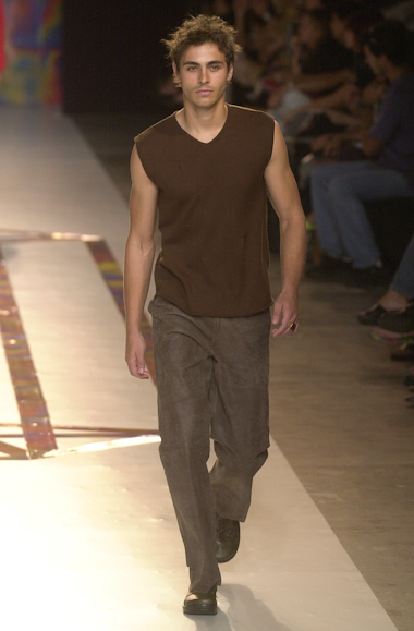 desfile-marioqueiroz-inverno2002spfw-105