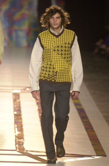 desfile-marioqueiroz-inverno2002spfw-114