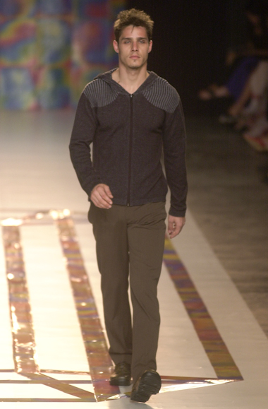 desfile-marioqueiroz-inverno2002spfw-130