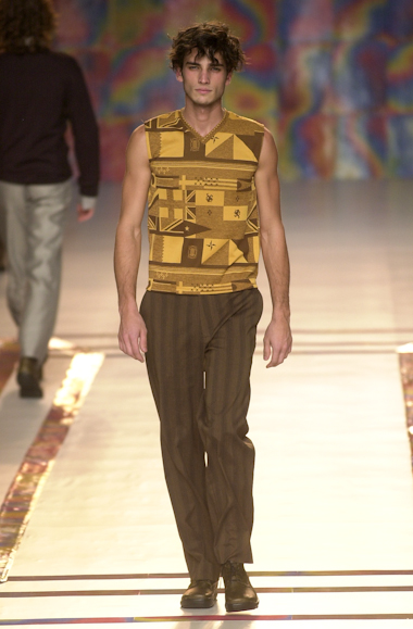 desfile-marioqueiroz-inverno2002spfw-133