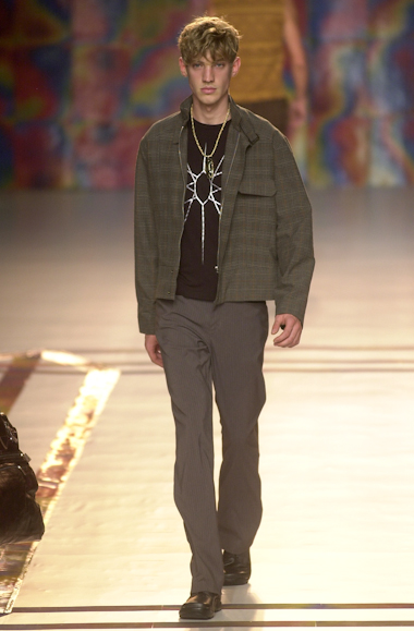 desfile-marioqueiroz-inverno2002spfw-136