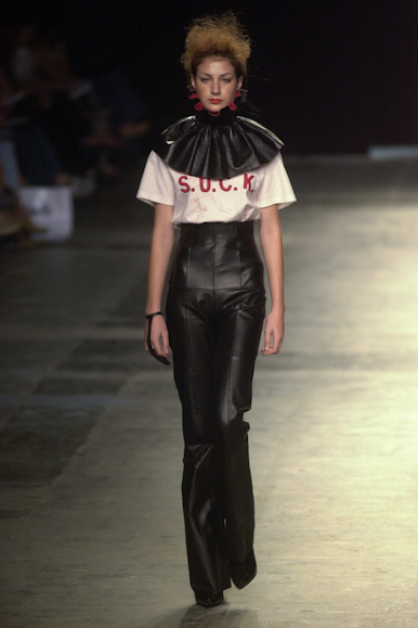 desfile-renatoloureiro-inverno2002spfw-101