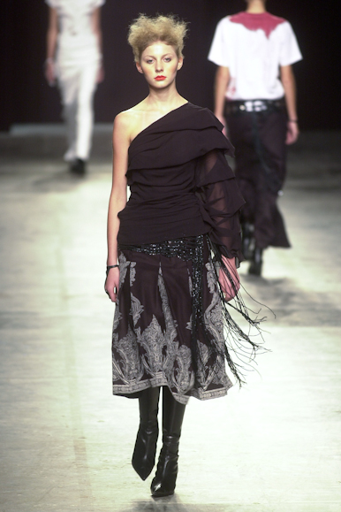 desfile-renatoloureiro-inverno2002spfw-106