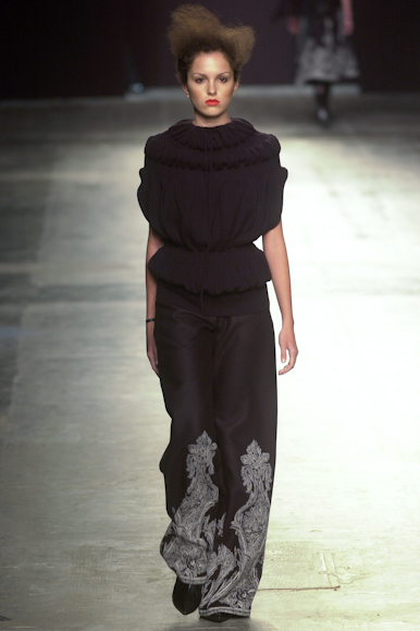 desfile-renatoloureiro-inverno2002spfw-108