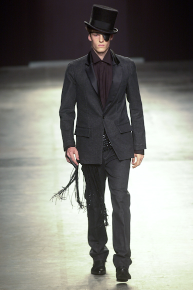 desfile-renatoloureiro-inverno2002spfw-121