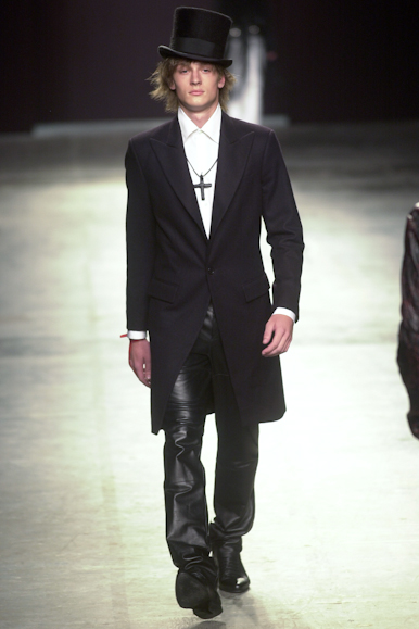 desfile-renatoloureiro-inverno2002spfw-129