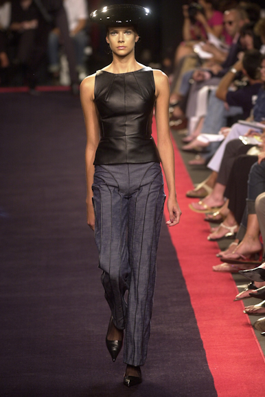 desfile-walterffw.com.br-inverno2002spfw-103