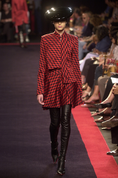 desfile-walterffw.com.br-inverno2002spfw-108