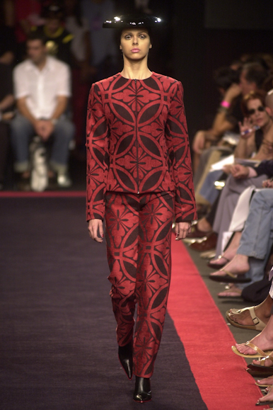 desfile-walterffw.com.br-inverno2002spfw-117
