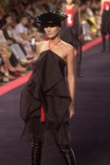 desfile-walterffw.com.br-inverno2002spfw-126