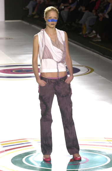 desfile-alexandreherchcovitch-saopauloverao2003rtw-100