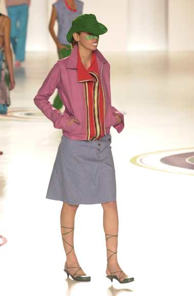 desfile-alexandreherchcovitch-saopauloverao2003rtw-108