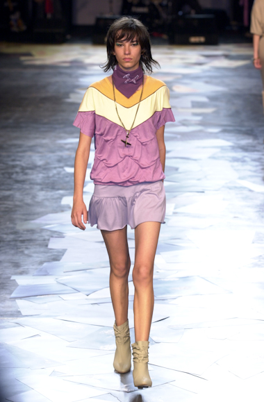 desfile-carlotajoakina-saopauloverao2003rtw-115