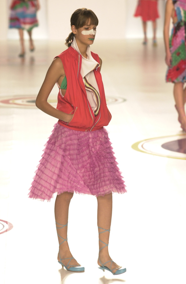 desfile-alexandreherchcovitch-saopauloverao2003rtw-123