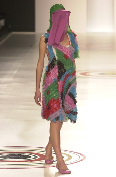 desfile-alexandreherchcovitch-saopauloverao2003rtw-124