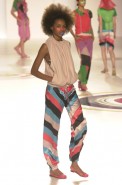 desfile-alexandreherchcovitch-saopauloverao2003rtw-129